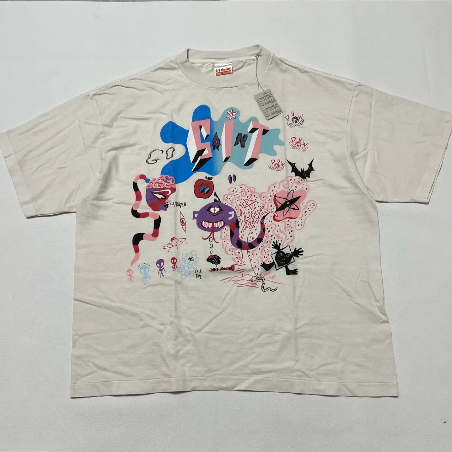 SAINT Mxxxxxx SS TEE/DAY OF THE FREAKS/WHT Monster Day/Monster Illustration Short Sleeve Off-White S-XL Same as the original version OE yarn cylinder without side seam fabric Top printing technology Zero difference restoration ZP Complete copy matching Main mark/wash mark/cherub mark complete